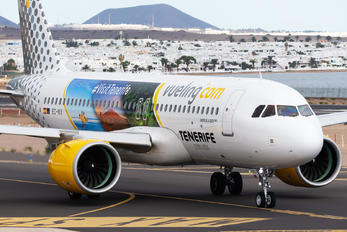 EC-NIX - Vueling Airlines Airbus A320 NEO