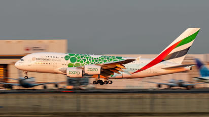 A6-EOL - Emirates Airlines Airbus A380
