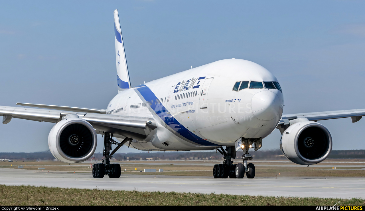El Al Israel Airlines 4X-ECF aircraft at Katowice - Pyrzowice