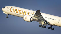 Emirates Airlines A6-EQC image