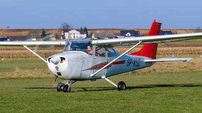 SP-KLO - Aeroklub Krakowski Cessna 172 Skyhawk (all models except RG)