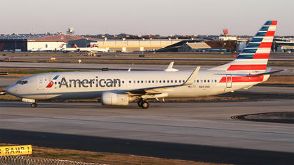 N893NN - American Airlines Boeing 737-800
