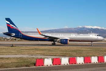 VP-BFF - Aeroflot Airbus A321