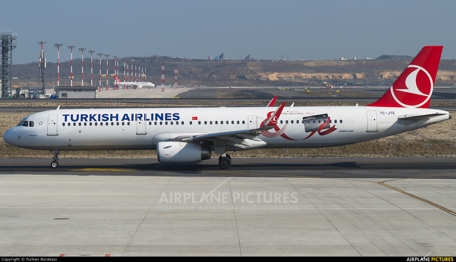 Turkish Airlines TC-JTE aircraft at İstanbul New Airport