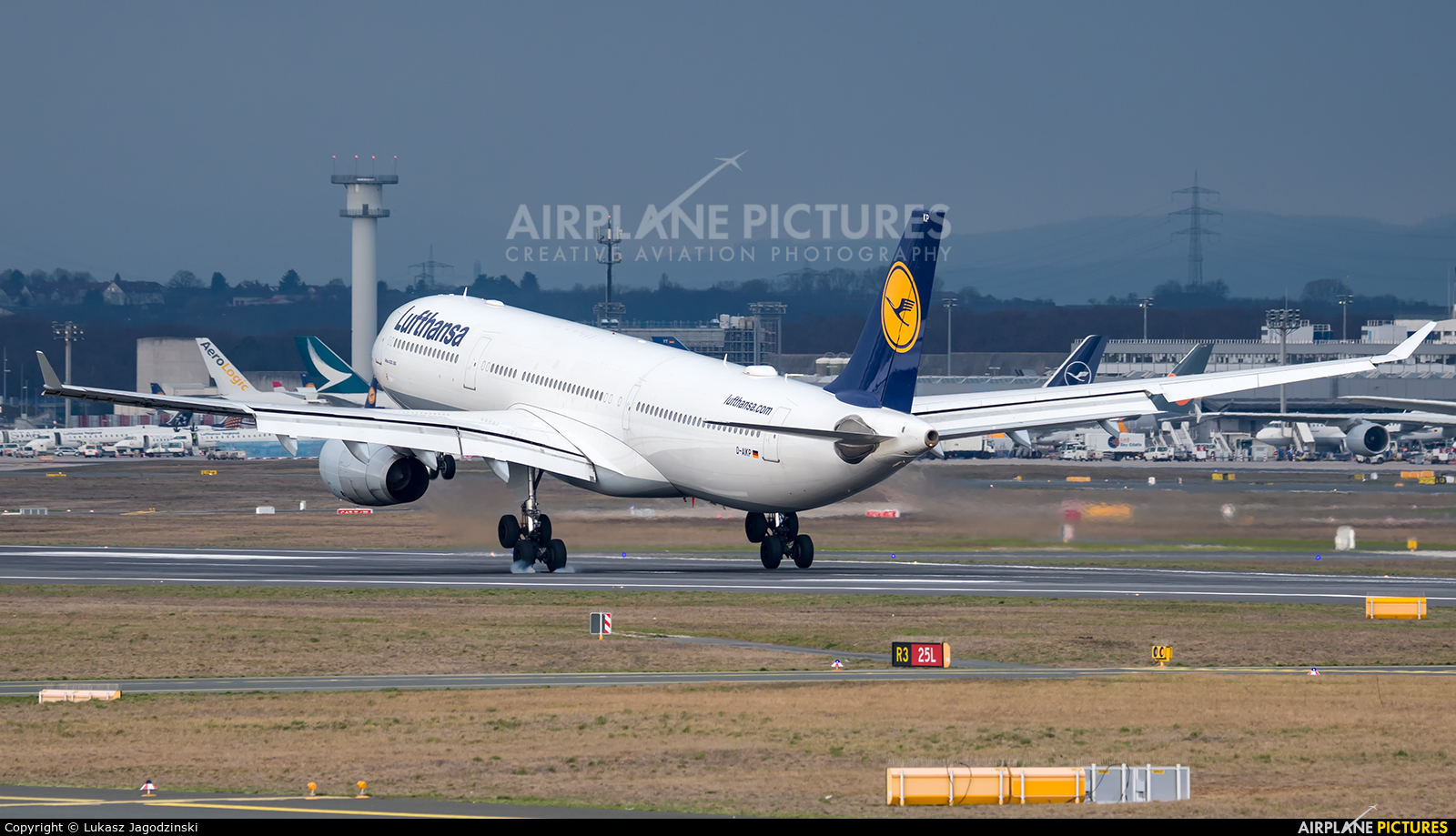 Lufthansa D-AIKP aircraft at Frankfurt