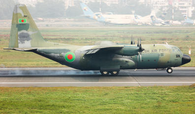 S3-AGD - Bangladesh - Air Force Lockheed C-130B Hercules