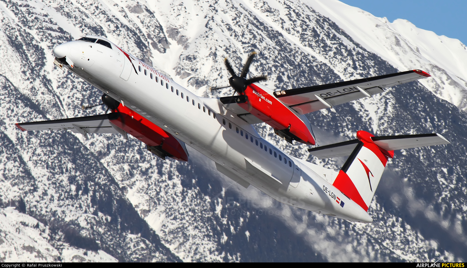 Austrian Airlines/Arrows/Tyrolean OE-LGN aircraft at Innsbruck