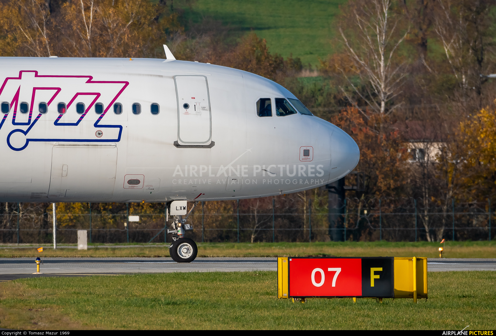 Wizz Air HA-LXW aircraft at Kraków - John Paul II Intl