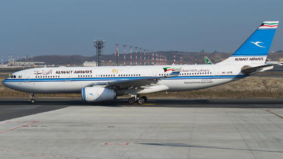 9K-APE - Kuwait Airways Airbus A330-200