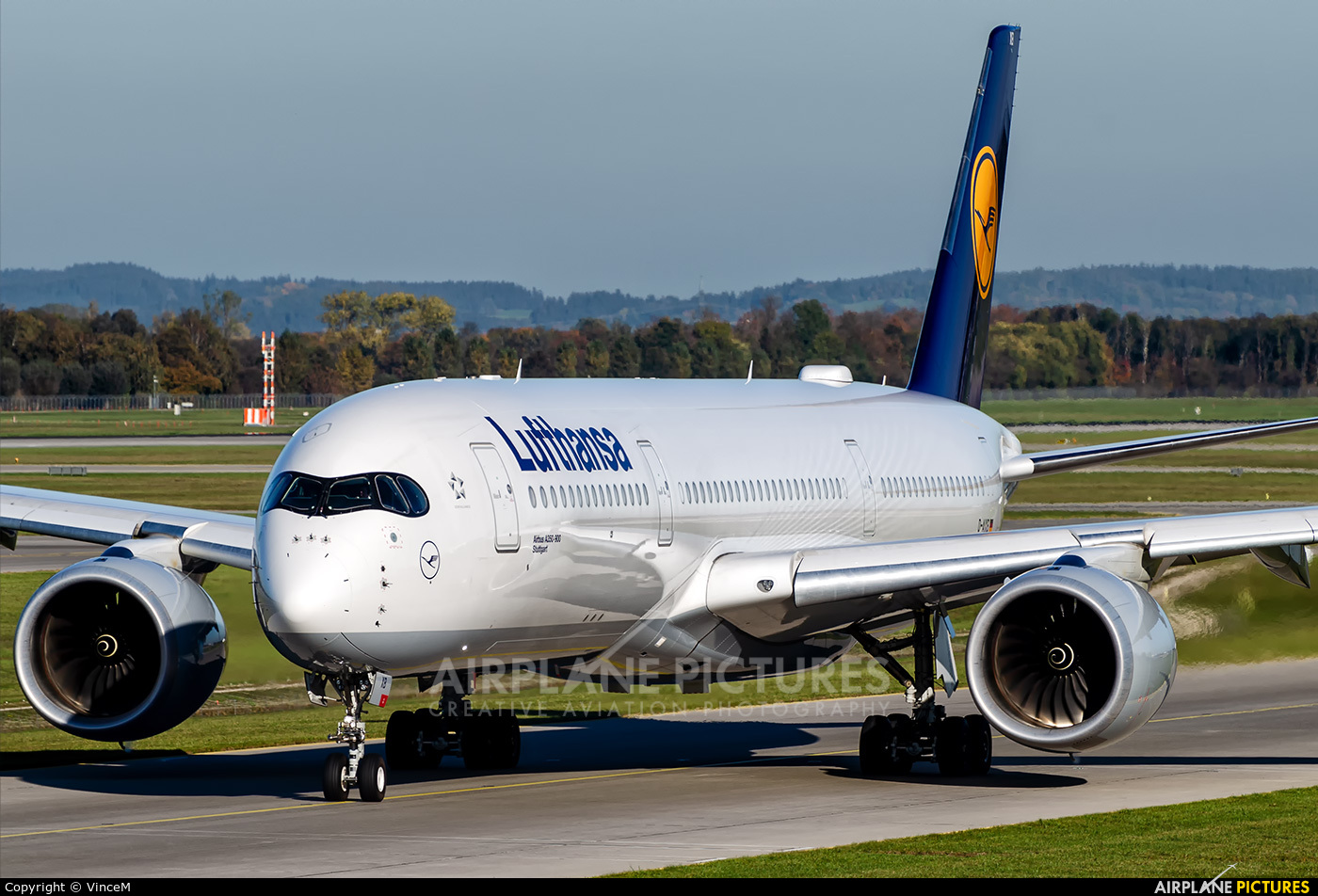 Lufthansa D-AIXB aircraft at Munich