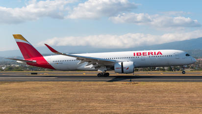 EC-NCX - Iberia Airbus A350-900