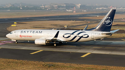 5Y-CYE - Kenya Airways Boeing 737-800