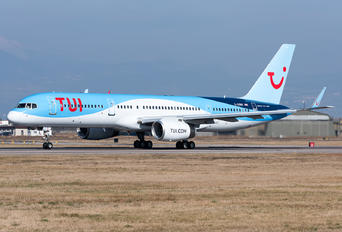 G-OOBB - TUI Airways Boeing 757-200