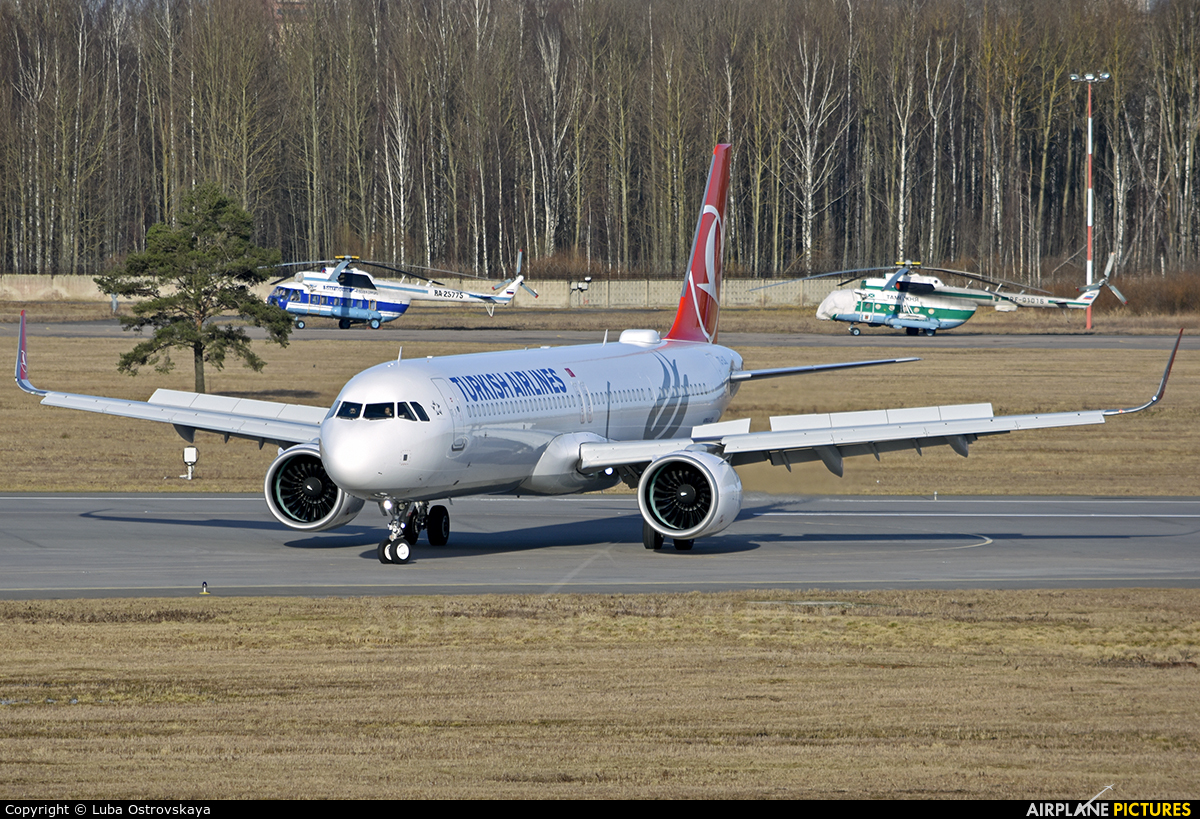 Turkish Airlines TC-LSL aircraft at St. Petersburg - Pulkovo