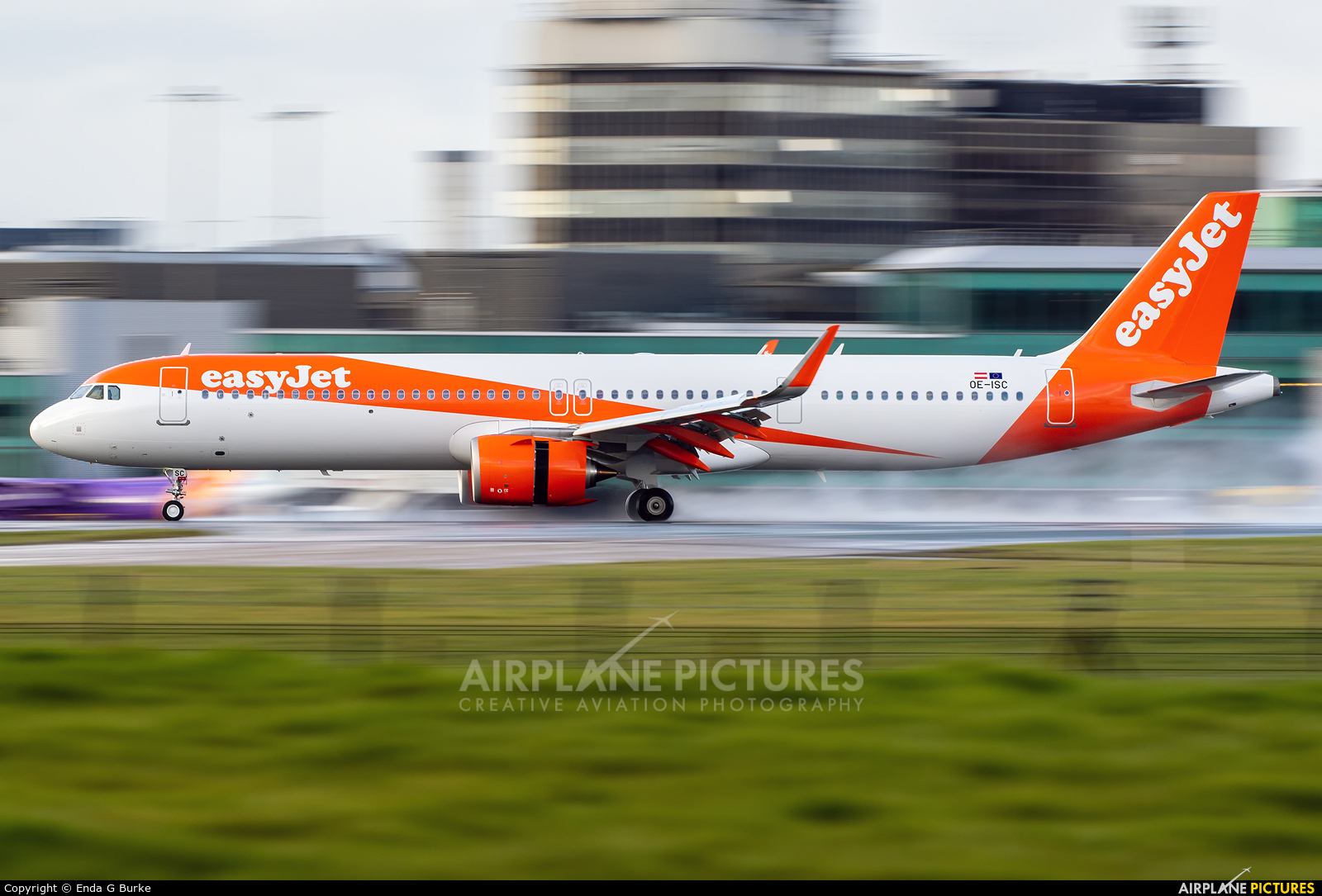 easyJet Europe OE-ISC aircraft at Manchester