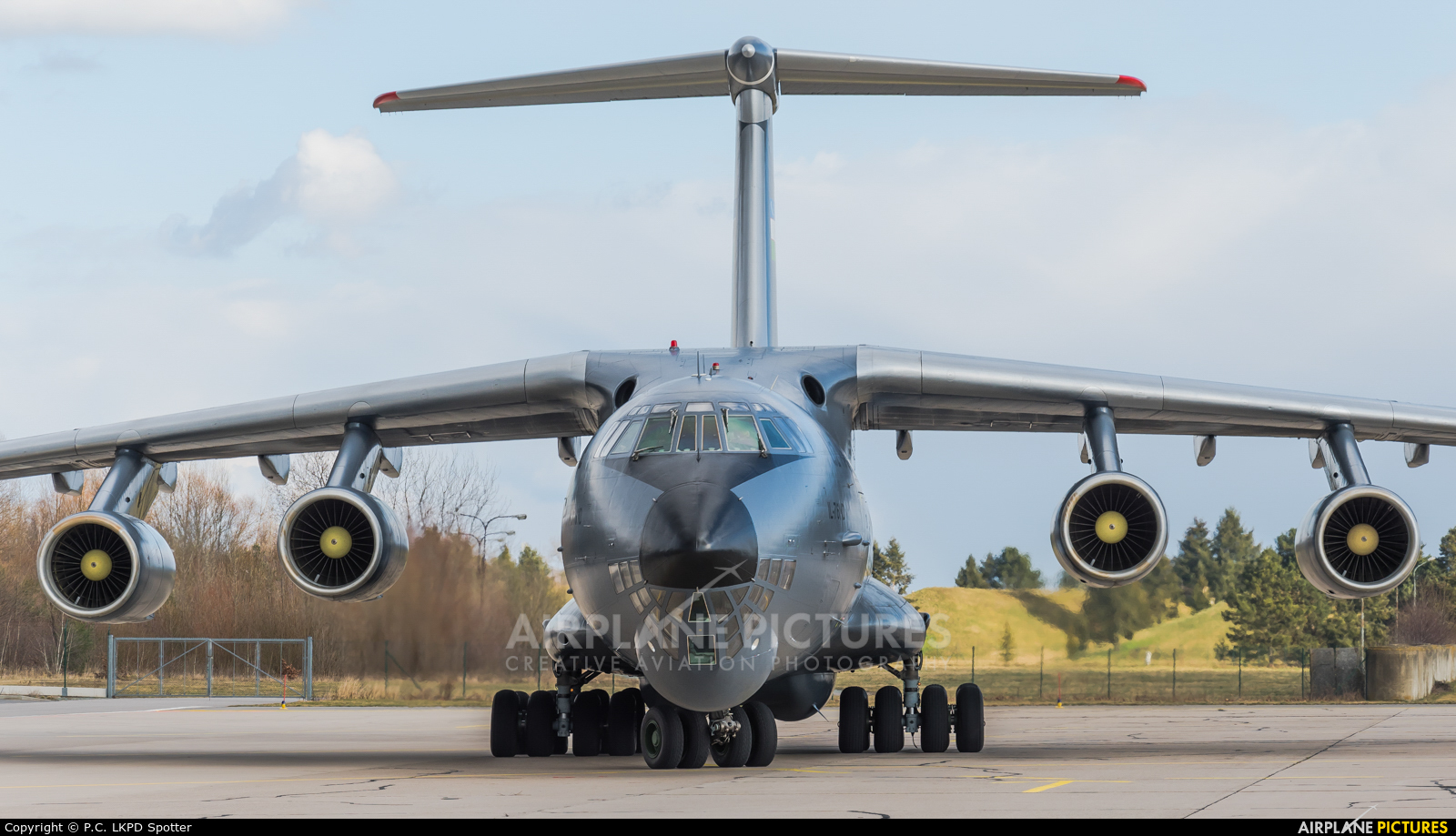 Uzbekistan Air Force UK-76007 aircraft at Pardubice