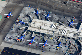 - - Southwest Airlines - Airport Overview - Terminal Building