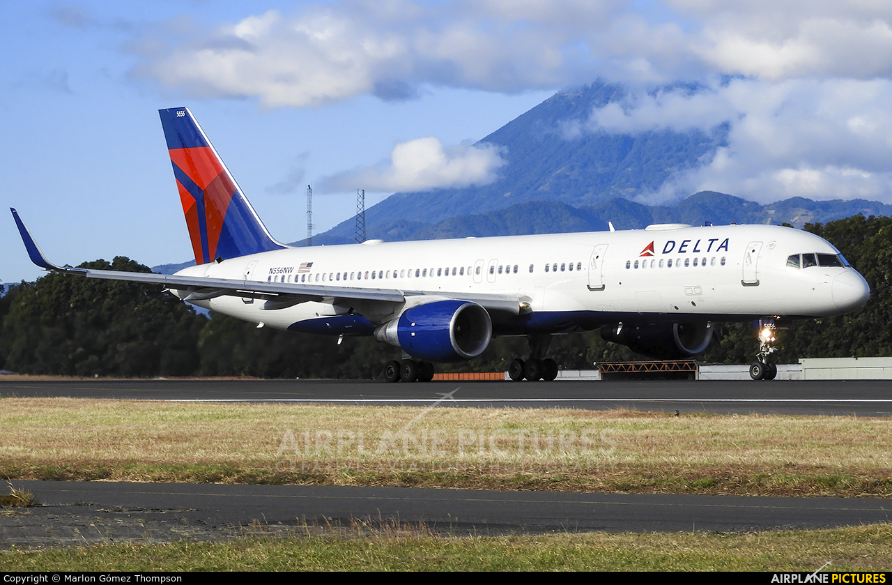 Delta Air Lines N556NW aircraft at Guatemala - La Aurora