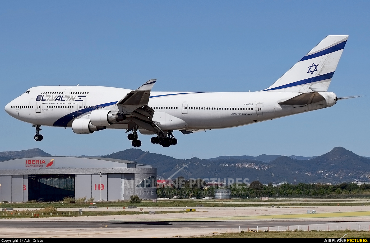 El Al Israel Airlines 4X-ELB aircraft at Barcelona - El Prat