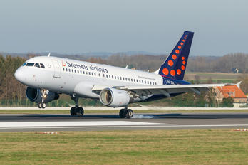 OO-SSL - Brussels Airlines Airbus A319
