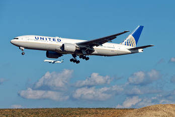 N229UA - United Airlines Boeing 777-200ER