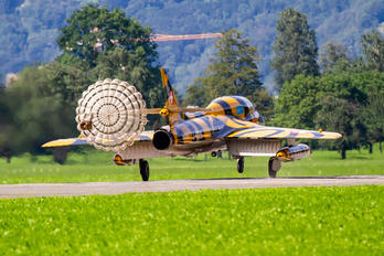 HB-RVV - FFA Museum Hawker Hunter T.68