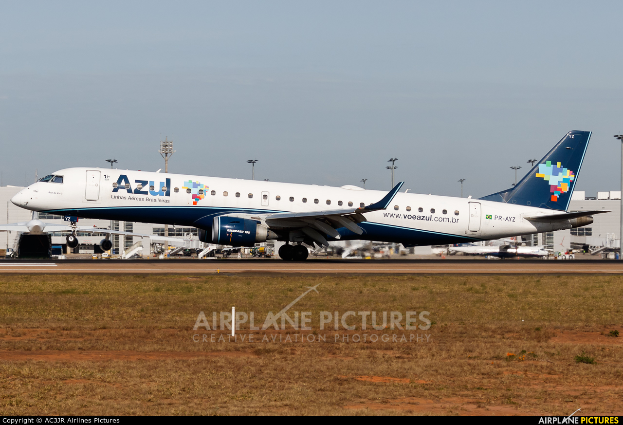 Azul Linhas Aéreas PR-AYZ aircraft at Campinas - Viracopos Intl