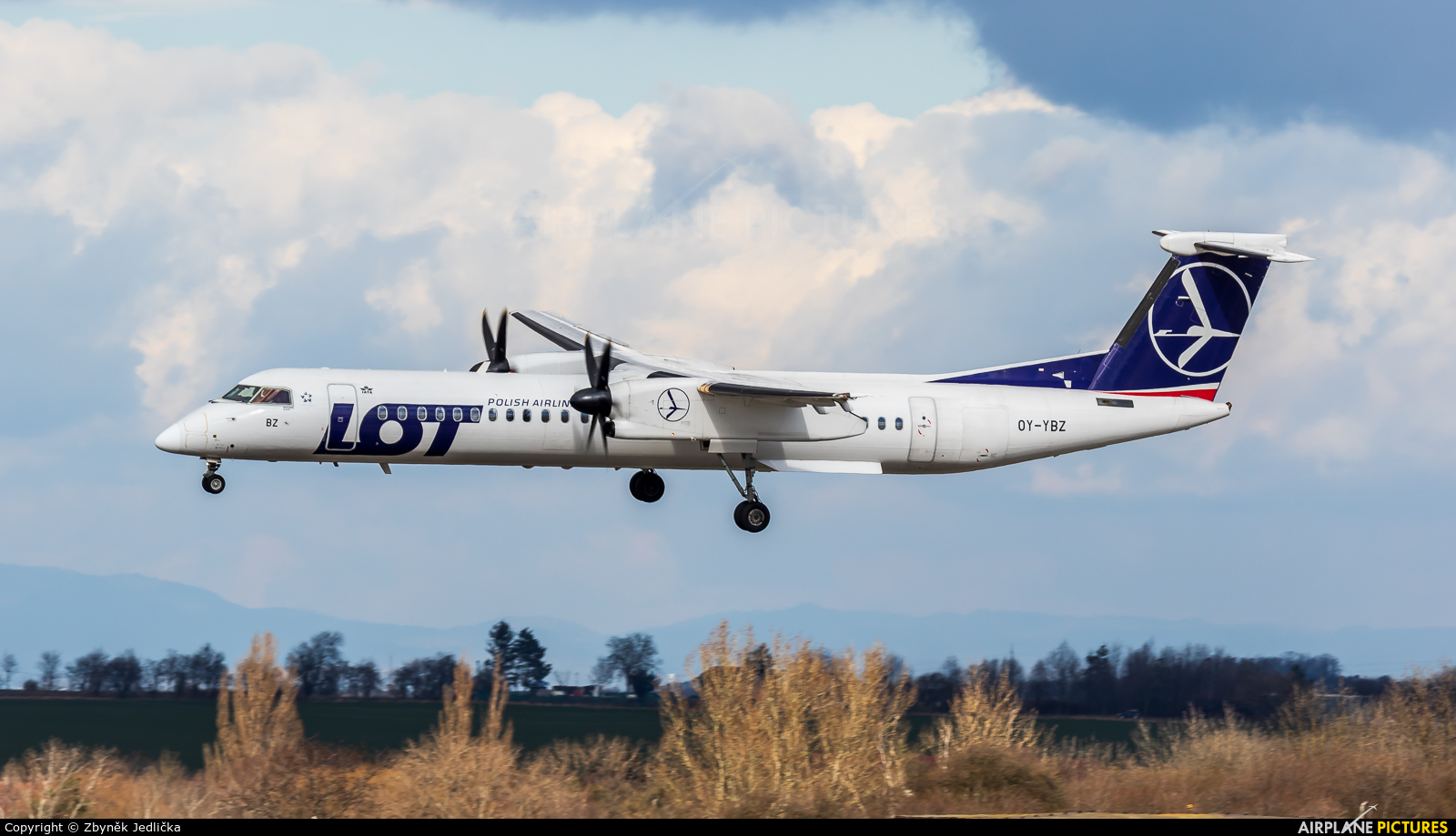 LOT - Polish Airlines OY-YBZ aircraft at Prague - Václav Havel