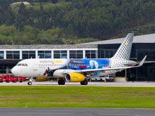 EC-MYC - Vueling Airlines Airbus A320