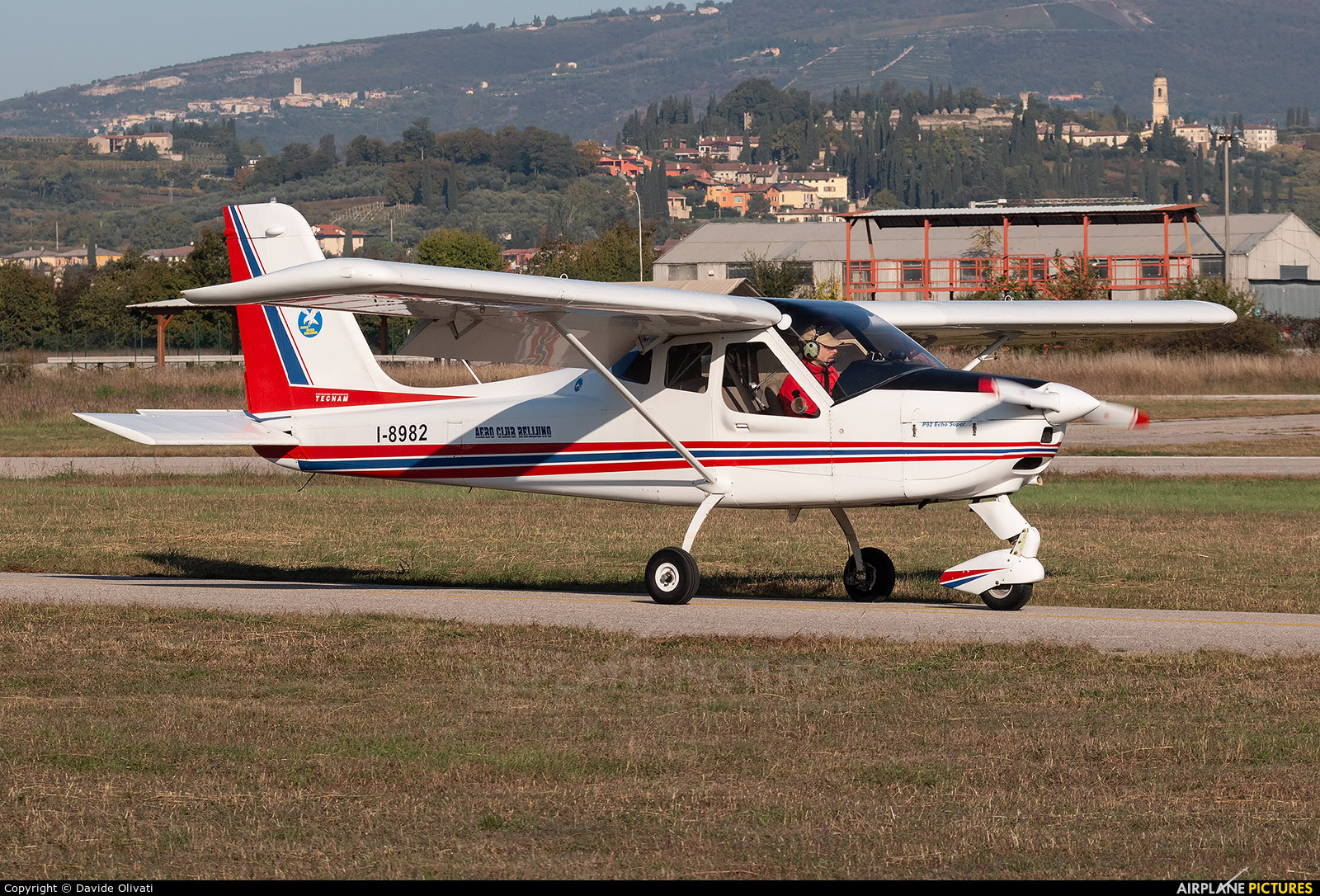 Private I-8982 aircraft at Verona - Boscomantico