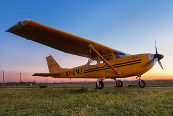 9A-DMJ - Ecos pilot school Cessna 172 Skyhawk (all models except RG)