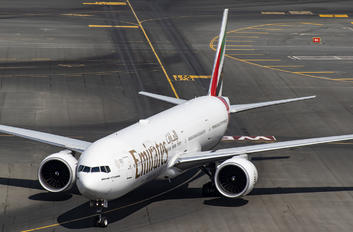 A6-ENY - Emirates Airlines Boeing 777-31H(ER)