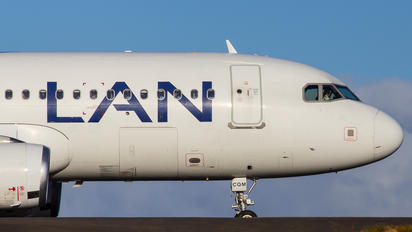 CC-CQM - LAN Airlines Airbus A320