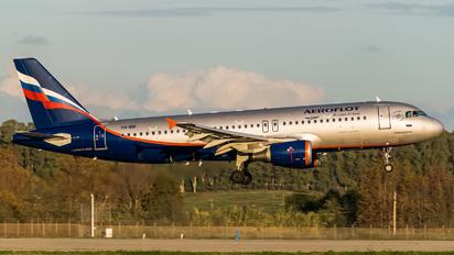 VQ-BIR - Aeroflot Airbus A320