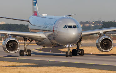 N283AY - American Airlines Airbus A330-200
