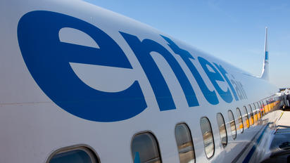 SP-ENM - Enter Air Boeing 737-800