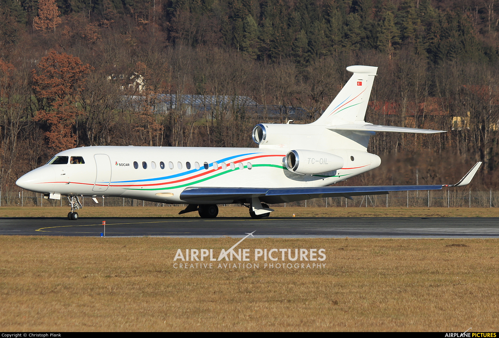 Private TC-OIL aircraft at Innsbruck