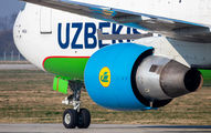 Uzbekistan Airways UK67002 image