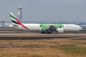 A6-ENB - Emirates Airlines Boeing 777-300ER