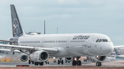D-AIDK - Lufthansa Airbus A321