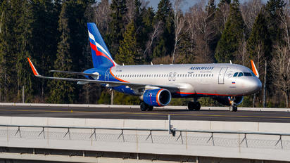 VP-BNL - Aeroflot Airbus A320