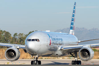 N776AN - American Airlines Boeing 777-200ER