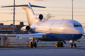 N30MP - Private Boeing 727-100