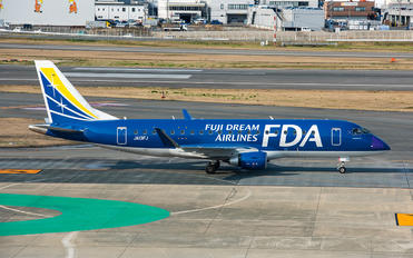 JA13FJ - Fuji Dream Airlines Embraer ERJ-175 (170-200)