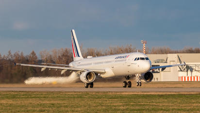 F-GMZD - Air France Airbus A321