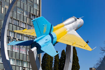 98 BLUE - Ukraine - Air Force Mikoyan-Gurevich MiG-21PFM