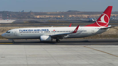 TC-JHS - Turkish Airlines Boeing 737-800
