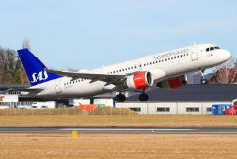 LN-RGM - SAS - Scandinavian Airlines Airbus A320 NEO
