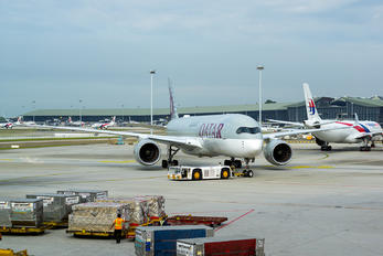 A7-AMJ - Qatar Airways Airbus A350-900