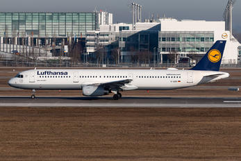 D-AIDO - Lufthansa Airbus A321